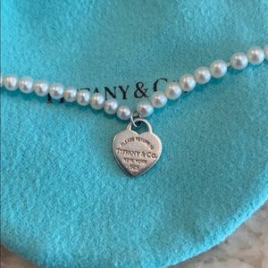 Tiffany & Co “Return to Tiffany” Pearl Bracelet